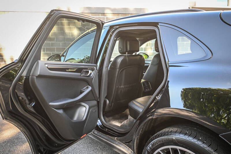 2017 Porsche Macan S