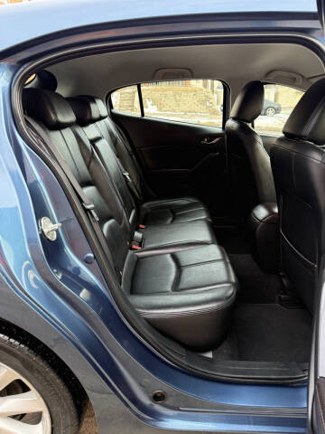 2017 Mazda MAZDA3 Touring