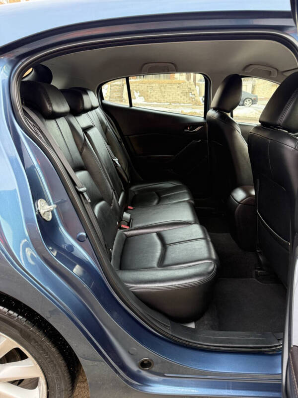 2017 Mazda MAZDA3 Touring