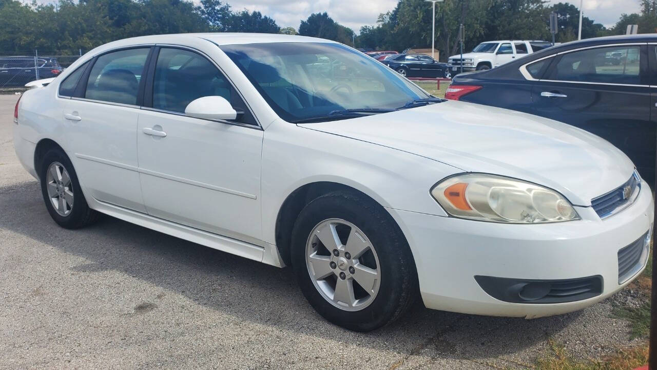 2011 Chevrolet Impala for sale at DURANGO AUTO CENTER LLC in Tulsa, OK