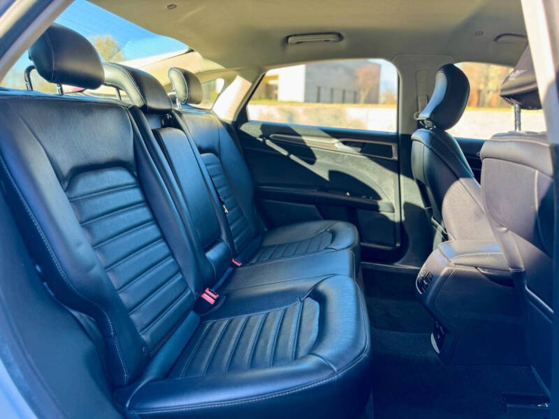 2018 Ford Fusion Hybrid SE