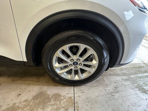 2021 Ford Escape Hybrid SE