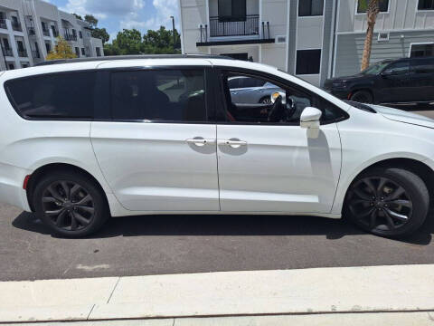 2020 Chrysler Pacifica Limited