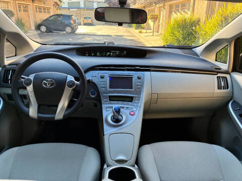 2014 Toyota Prius Three