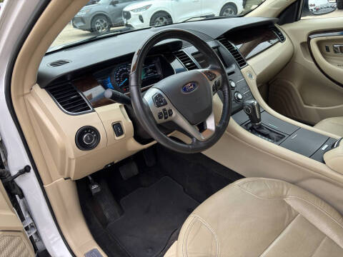 2015 Ford Taurus Limited