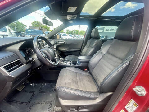 2022 Mitsubishi Outlander SE