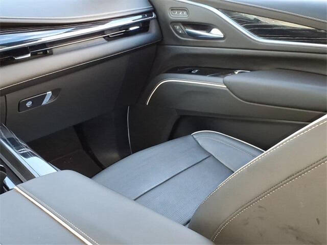 2022 Cadillac Escalade Sport