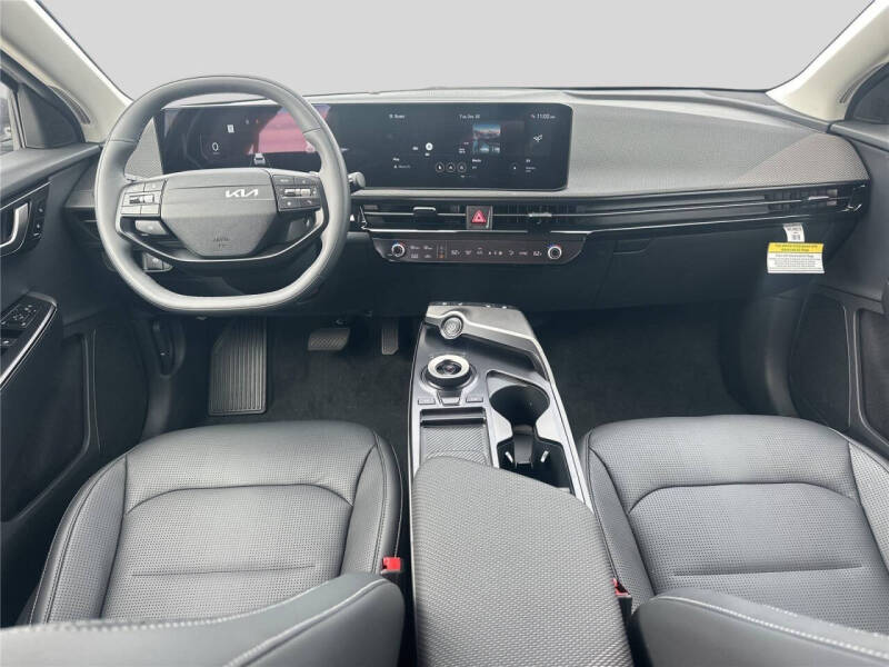 2025 Kia EV6 Light Long Range