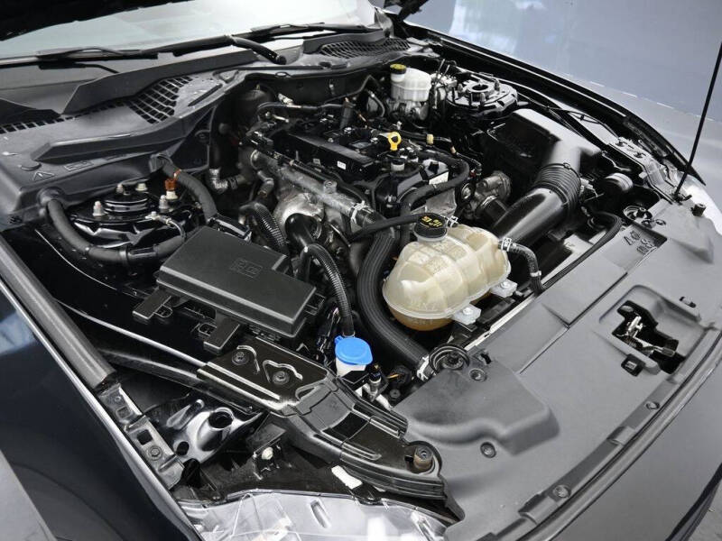 2021 Ford Mustang EcoBoost