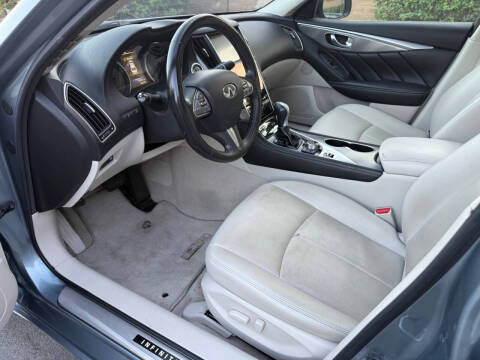 2015 Infiniti Q50 Premium