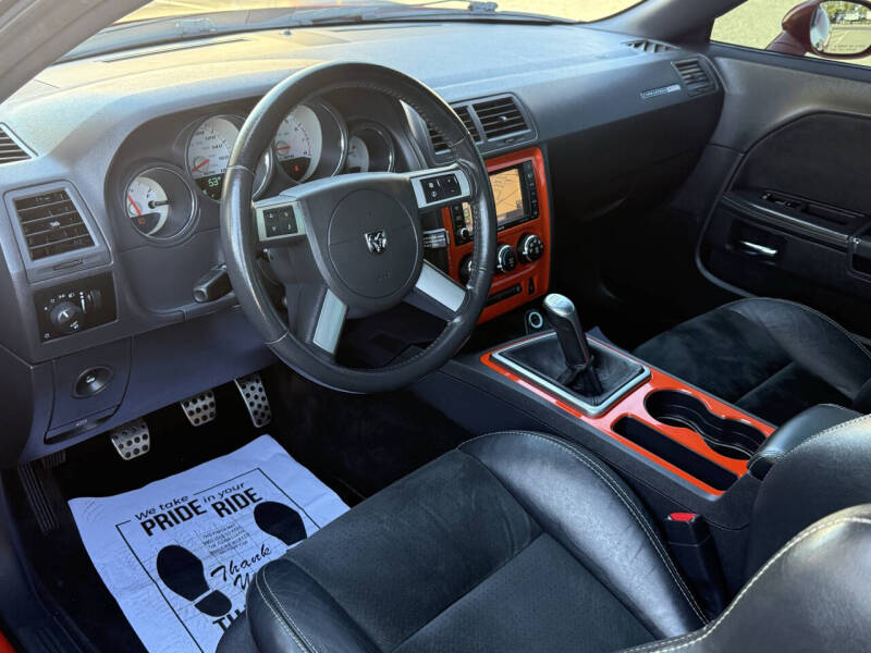 2009 Dodge Challenger SRT8