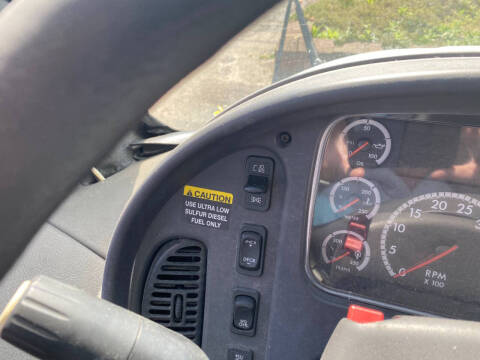 2008 Freightliner B2 Chassis