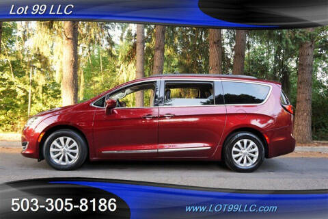 2017 Chrysler Pacifica for sale at LOT 99 LLC in Milwaukie OR