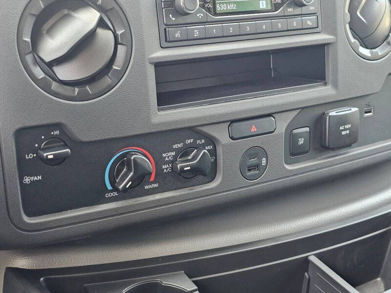 2024 Ford E-Series