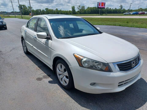 2009 Honda Accord for sale at Caps Cars Of Taylorville in Taylorville IL