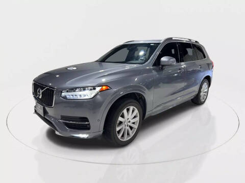 2016 Volvo XC90 T6 Momentum