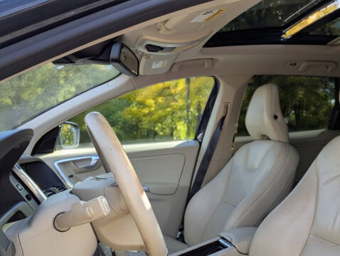 2012 Volvo XC60 T6 Premier Plus