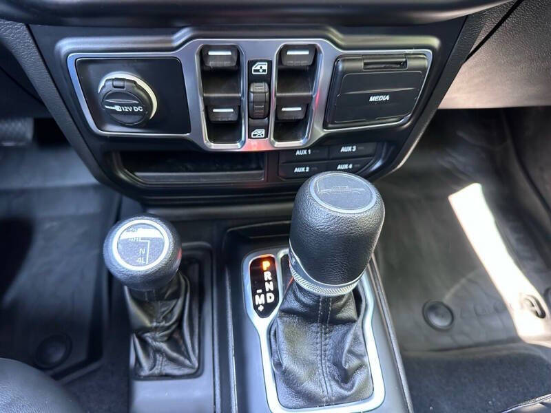 2022 Jeep Gladiator Willys