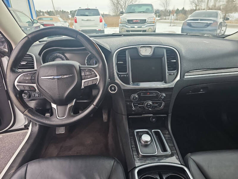 2016 Chrysler 300 Limited