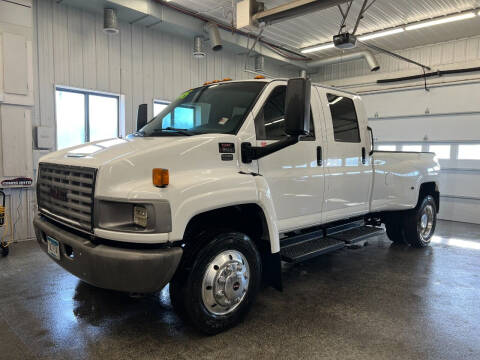 2005 GMC TopKick C5500 for sale at Sand's Auto Sales in Cambridge MN