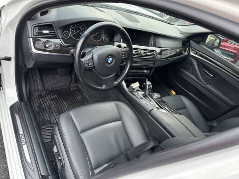 2016 BMW 5 Series 528i xDrive