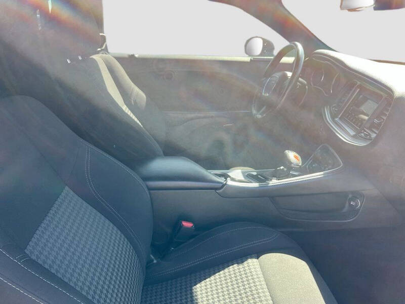 2021 Dodge Challenger SXT