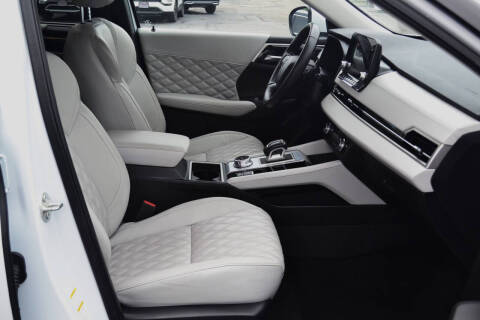 2024 Mitsubishi Outlander SEL