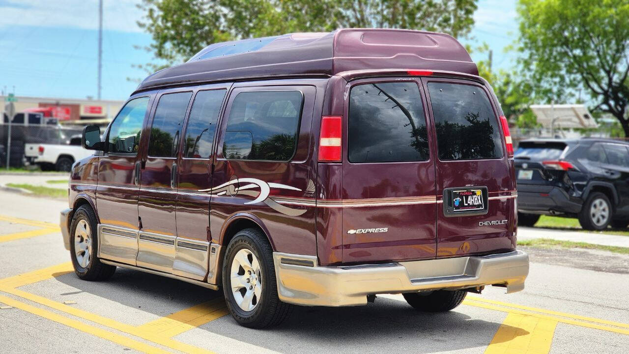 2004 Chevrolet Express  - $13,900
