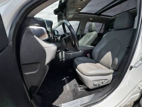 2022 Toyota Highlander Platinum