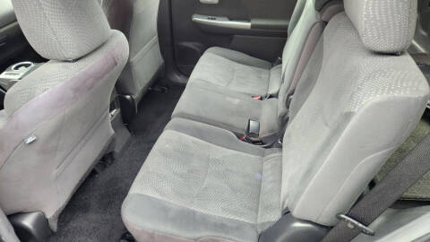 2013 Toyota Prius v Two