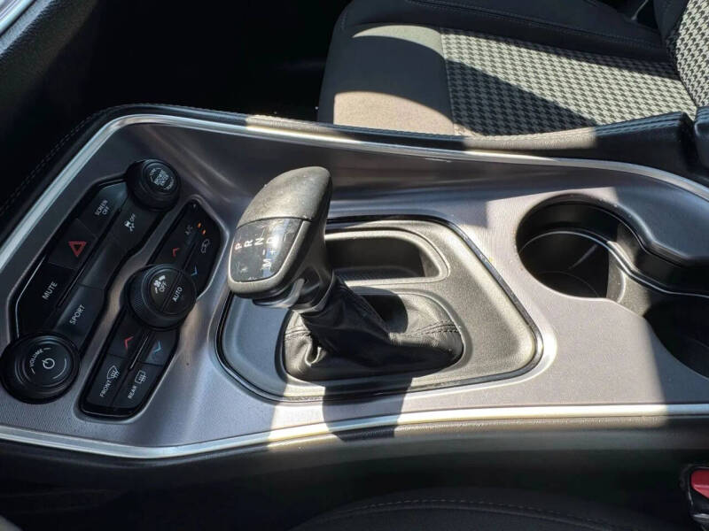2019 Dodge Challenger SXT