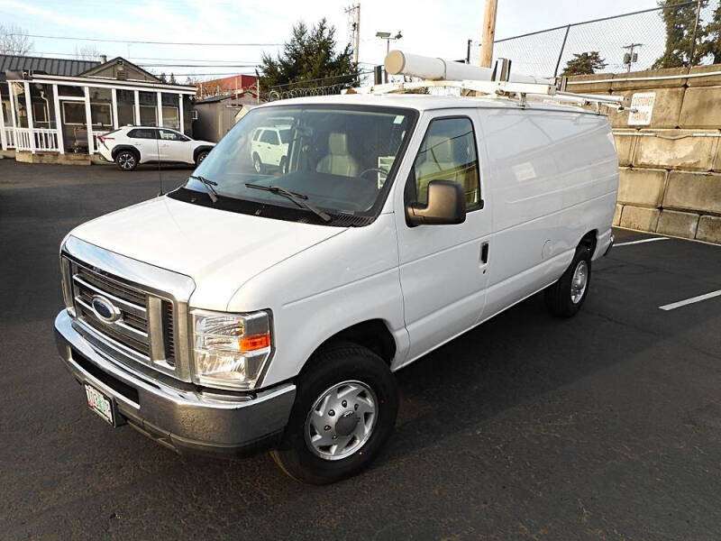 2013 Ford E-Series E-350 SD