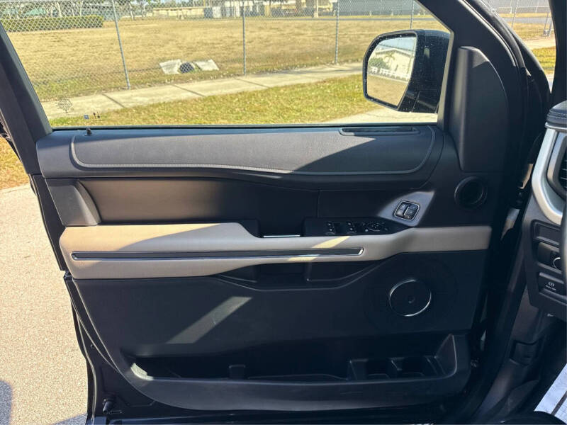 2024 Ford Expedition MAX XLT