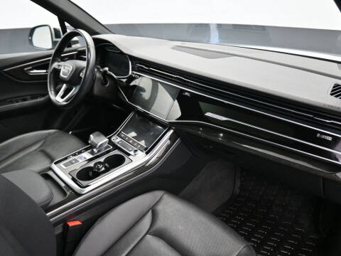 2022 Audi Q7 quattro Premium Plus 55 TFSI