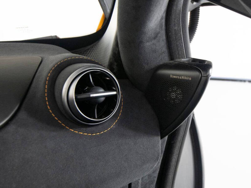 2025 McLaren 750S