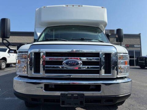 2018 Ford E-Series E-450 SD