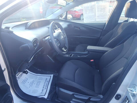 2019 Toyota Prius L Eco