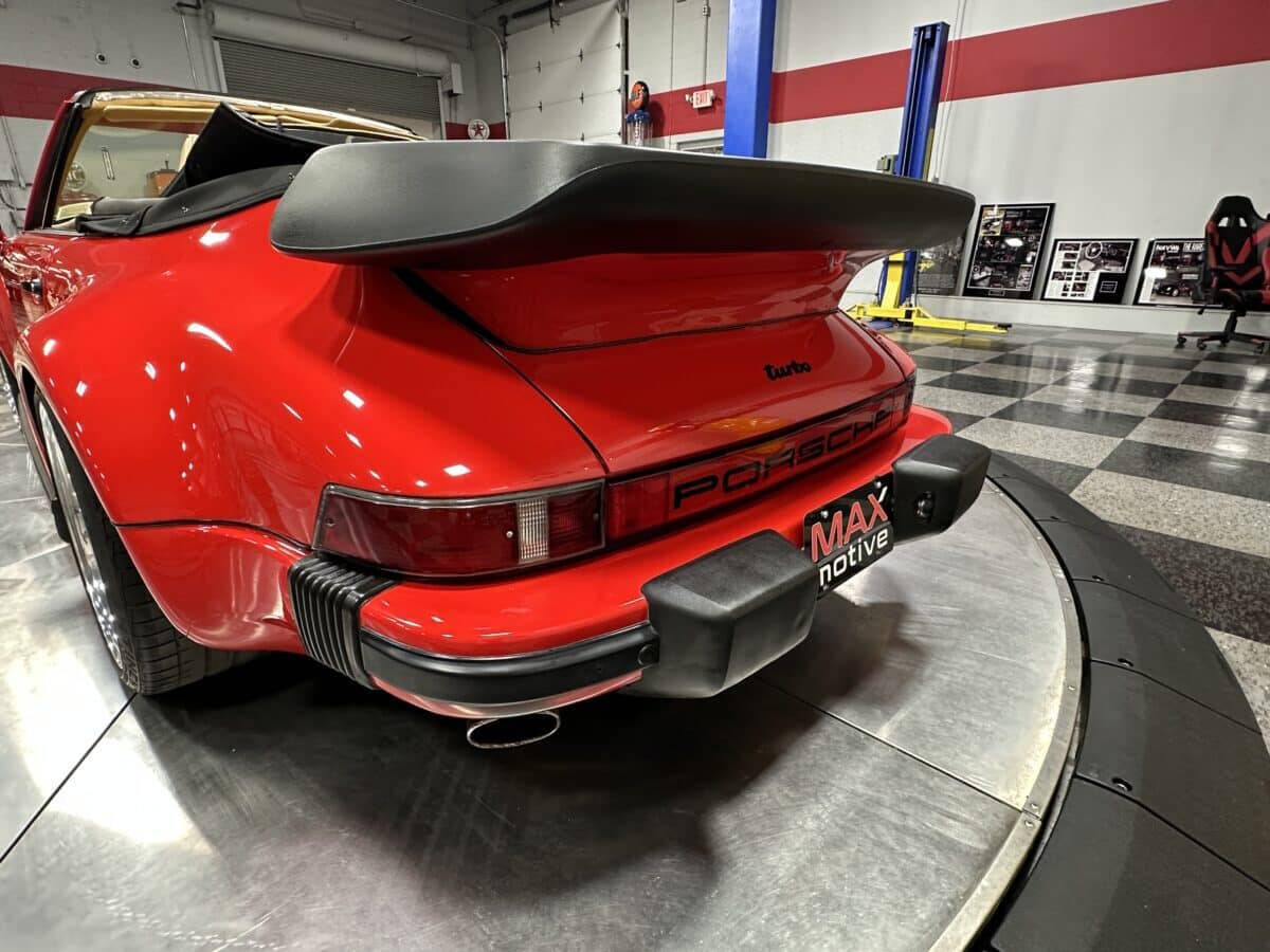 1985 Porsche 930 64
