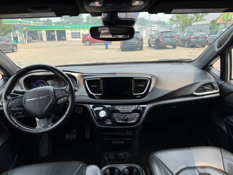 2020 Chrysler Pacifica Launch Edition