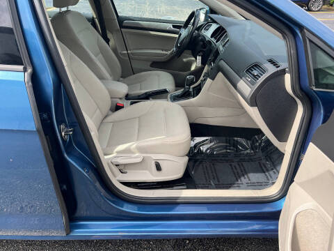 2015 Volkswagen Golf TSI SE