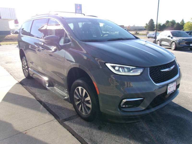2021 Chrysler Pacifica Touring L