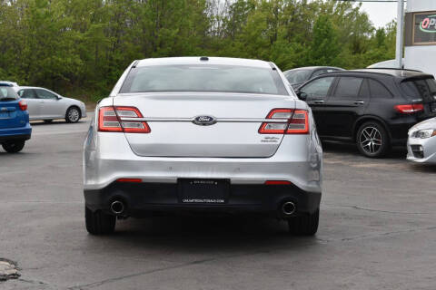 2015 Ford Taurus SEL