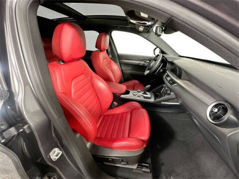 2023 Alfa Romeo Stelvio Veloce