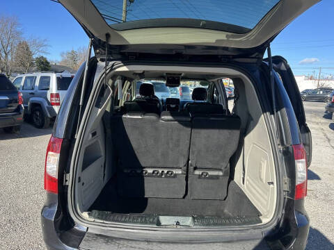 2013 Chrysler Town and Country Touring-L