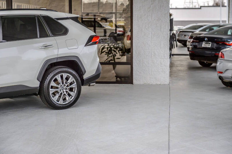 2020 Toyota RAV4 Limited