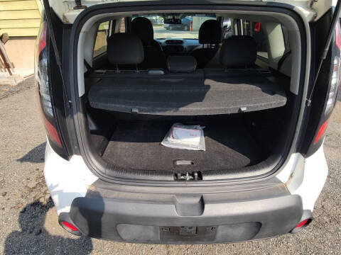 2015 Kia Soul +