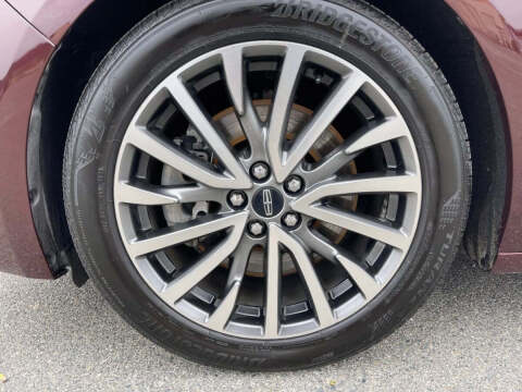 2017 Lincoln Continental Select