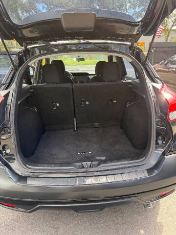 2018 Nissan Kicks SR