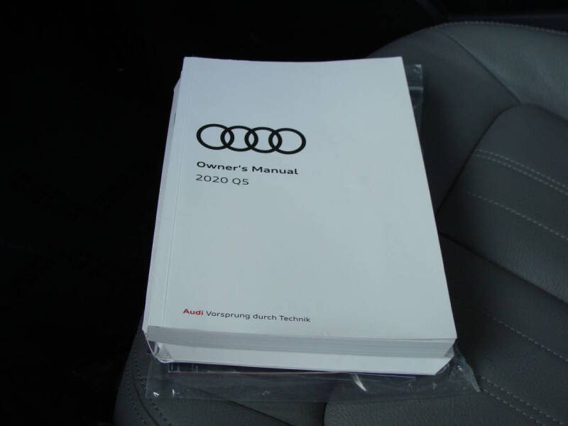 2020 Audi Q5 quattro Premium Plus 45 TFSI