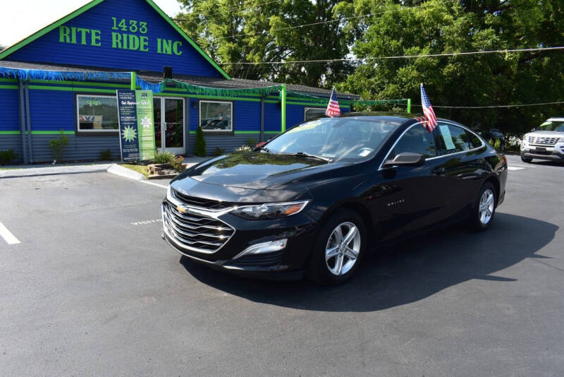 2020 Chevrolet Malibu's photo